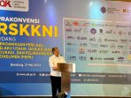 Foto: Sambutan Komisioner BNSP NS. Aji Martono pada acara Prakonvensi Nasional Rancangan Standar Kompetensi Kerja Nasional Indonesia (RSKKNI) Bidang Pengawasan Perilaku Pelaku Usaha Jasa Keuangan, Edukasi, dan Pelindungan Konsumen (PEPK), Hotel Hilton Bandung, (21/5/24). (Doc.Ist)